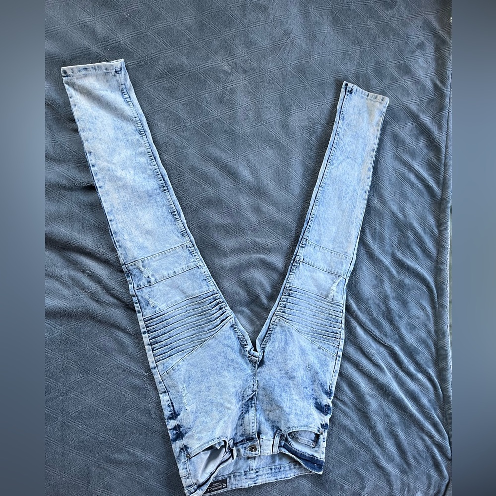 Slim, thick, tight, men’s skinny blue jeans